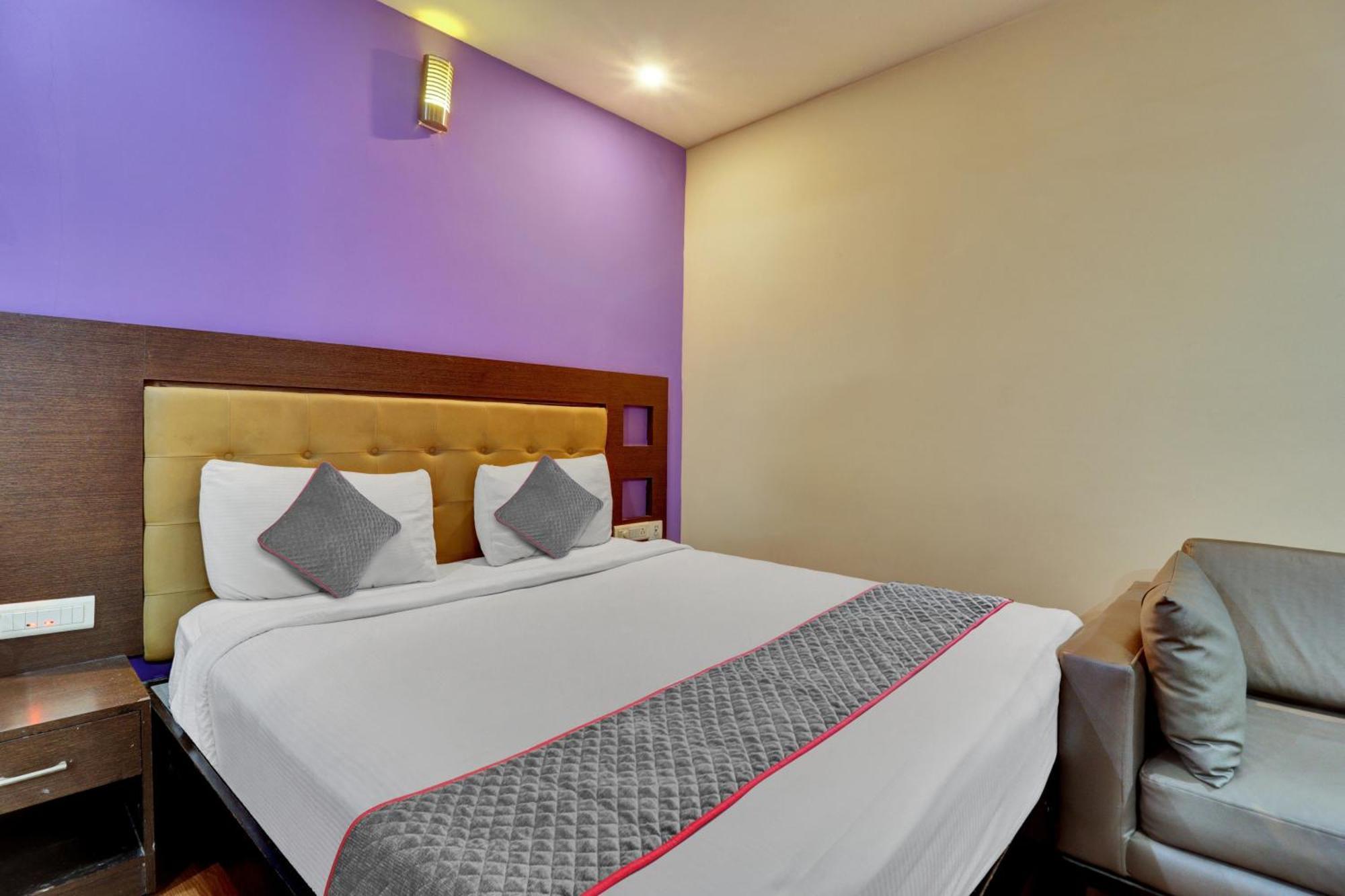 Udayee International Hotel Tirupati Ngoại thất bức ảnh